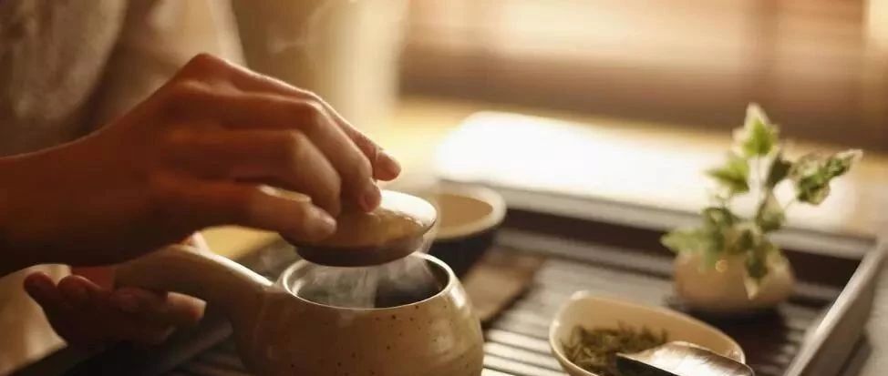 李健活成了這樣，都是因?yàn)榧依锒嗔诉@個(gè)空間