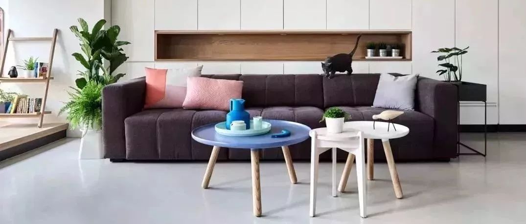 陽(yáng)臺(tái)還在裝推拉門？現(xiàn)在流行這樣設(shè)計(jì)！何不試試？