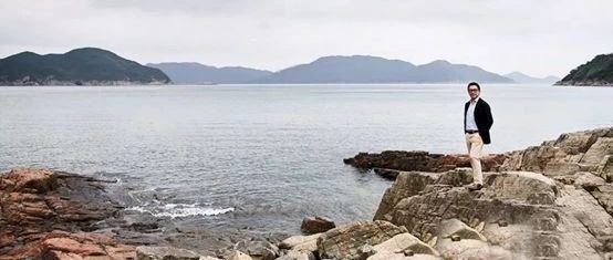 設(shè)計師梁志天的家曝光！位于香港、面朝大海！